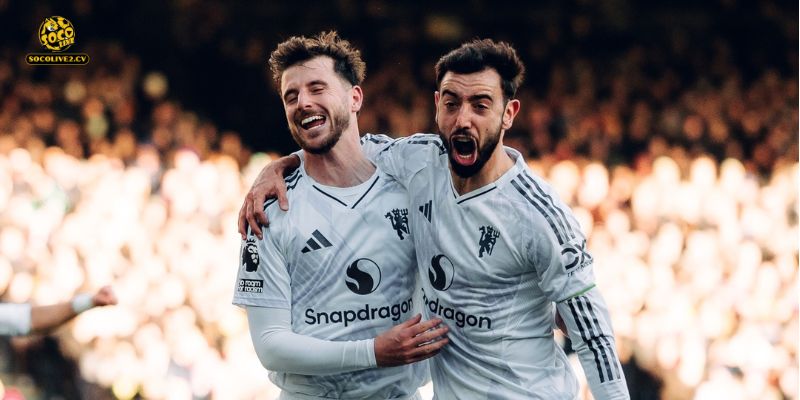 Đội trưởng Bruno Fernandes và các đồng đội sẵn sàng "nhổ lông" Đại bàng để củng cố vị trí Top 4